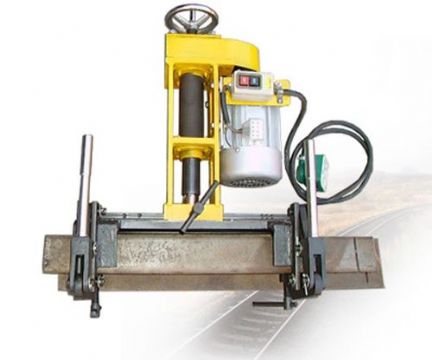 點擊查看詳細信息<br>標(biāo)題：三相電動鋼軌鉆孔機 閱讀次數(shù)：2105